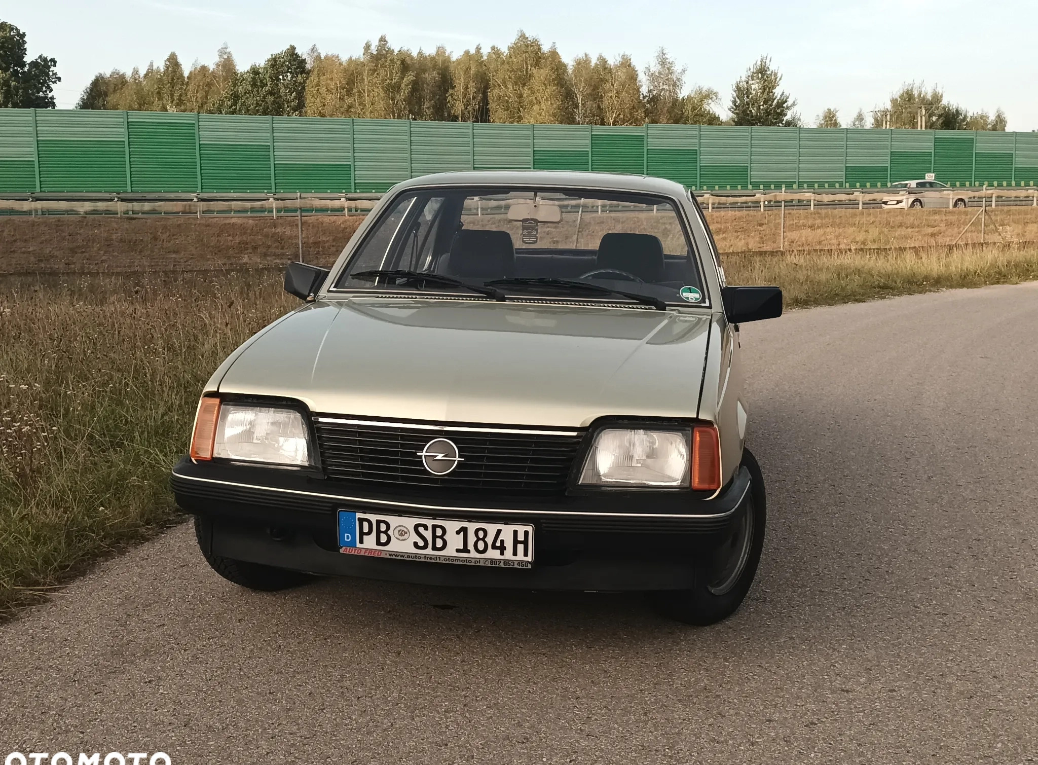 Opel Ascona cena 13900 przebieg: 141700, rok produkcji 1984 z Końskie małe 631